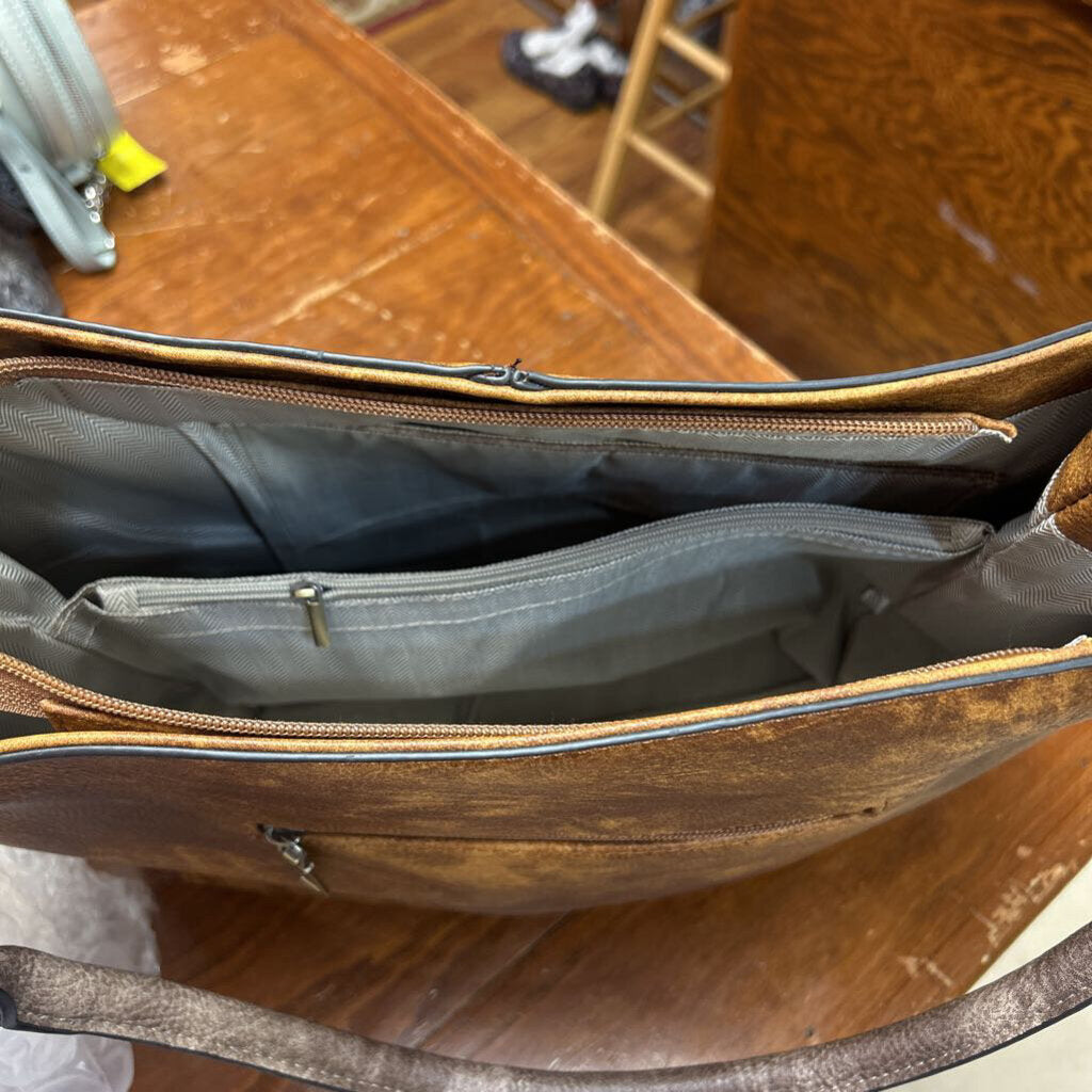 JEN & CO, Bags,Connar Distressed Tote,Brown