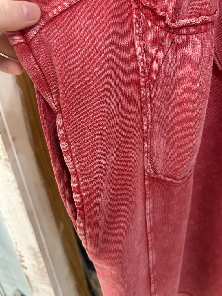 easel, Dress,Daisy Patch Mineral Wash Knit,Red,L