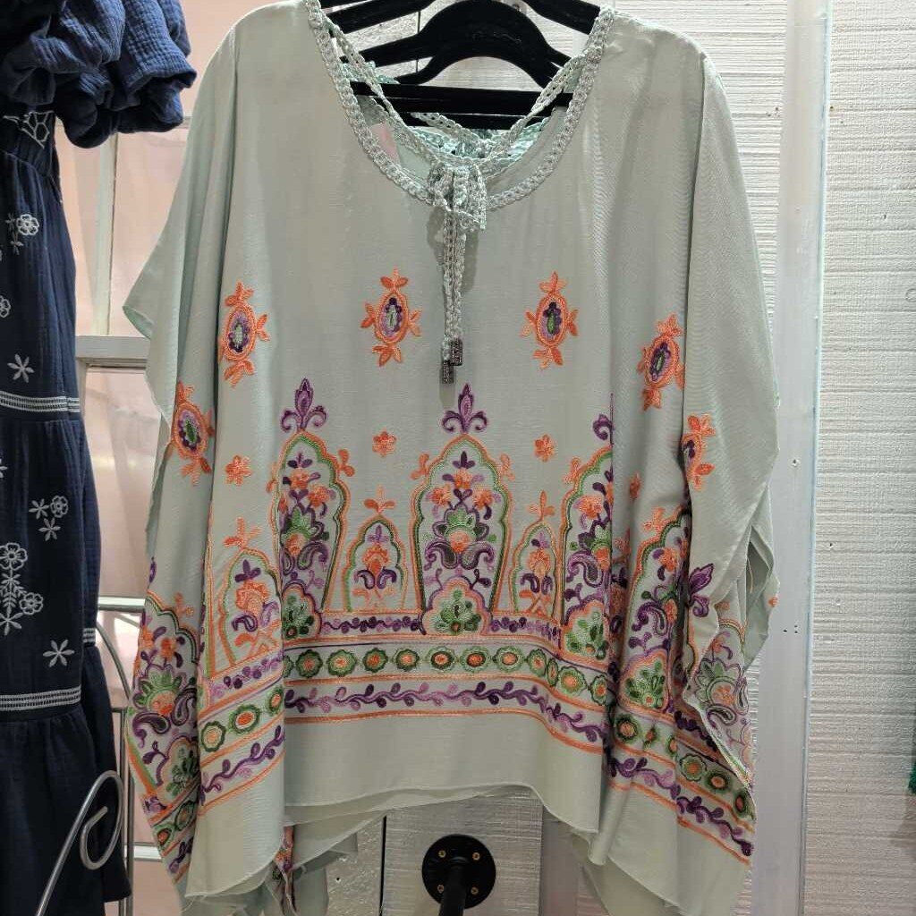 easel, Top,Embroidered Poncho Tunic,Sage,S