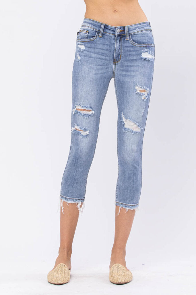Judy Blue, Jeans,Midrise Capri Distressed 82272