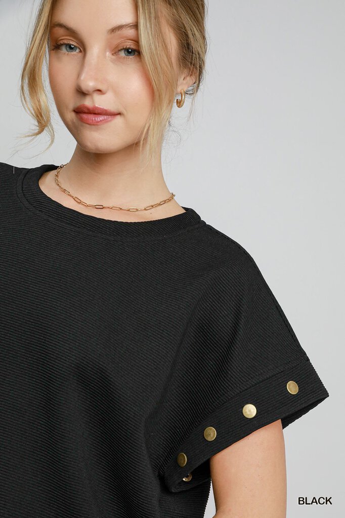 UMGEE, Top,Button Trim Rib Knit