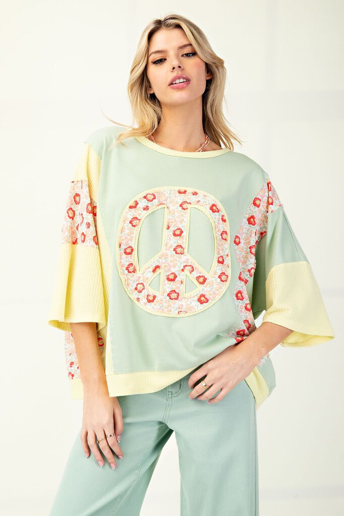 easel, Top,Thermal Peace Patch Knit