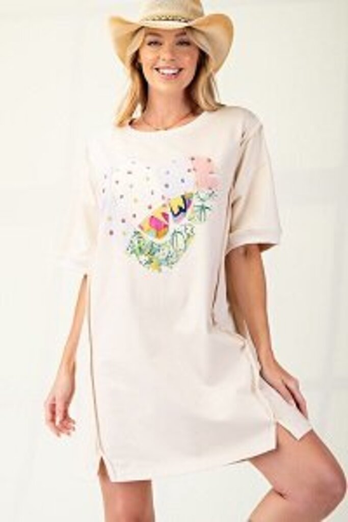 easel, Dress,Heart Love Patch T-Shirt