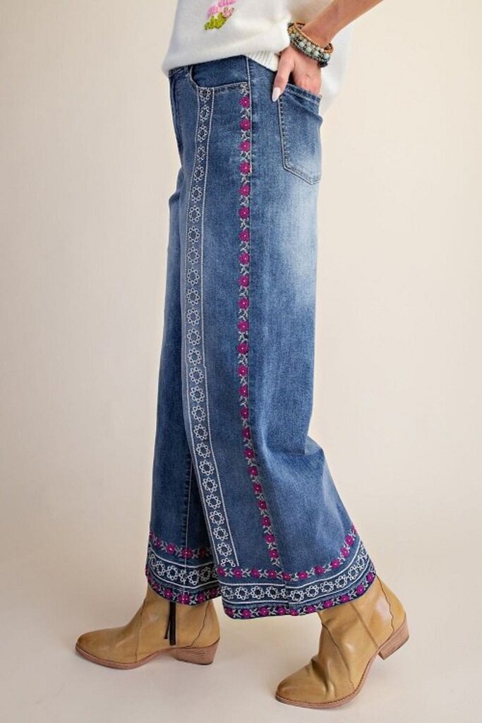 easel, Pants,Embroidered Cropped Wide Leg