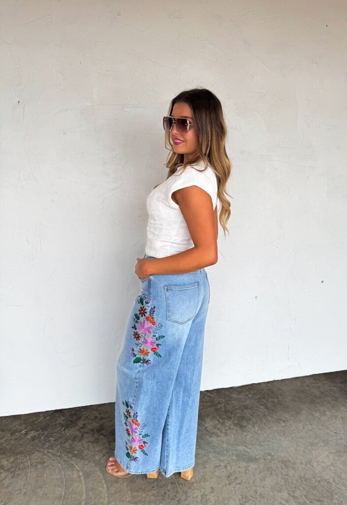 Blakeley, Jeans,Evie Floral Embroidered