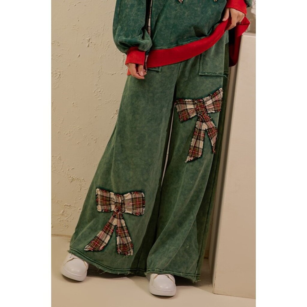 Sage + Fig, Pants,Plaid Bow Trim Knit