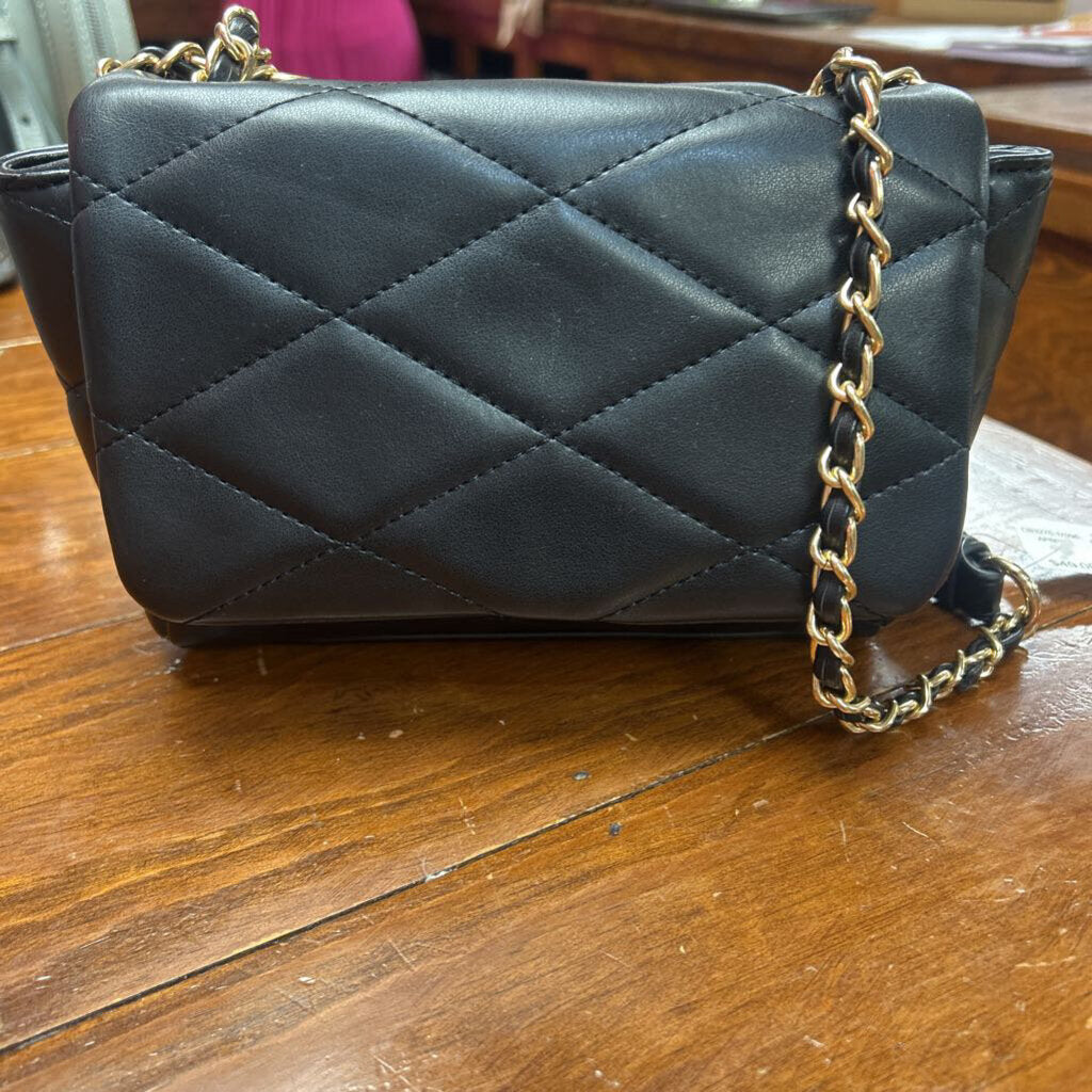 JEN & CO, Bags,Quilted Crossbody w/Chain Strap,Black