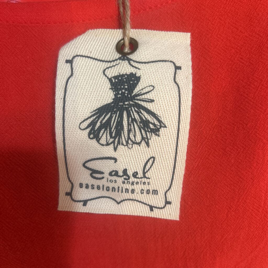 easel, Top,Ruffle Bottom Tunic,Red,L